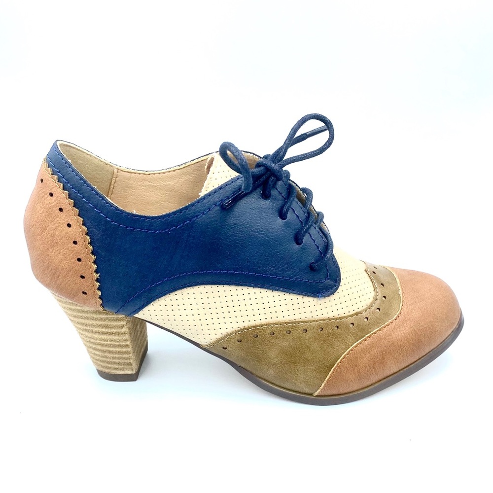 Retro Multi-Color Oxford Brogue Pumps - Blue Tan